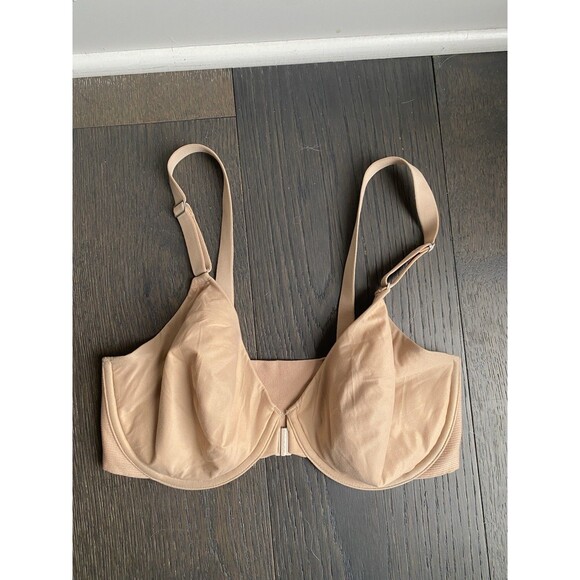 LOT (3) Skims & Spanx Bras 34D/34DD Nude Beige Lightly Lined Front Closure - Picture 8 of 12
